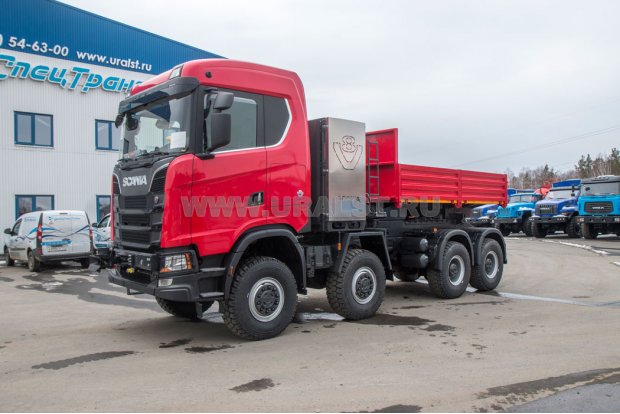 Седельный тягач SCANIA 8х8