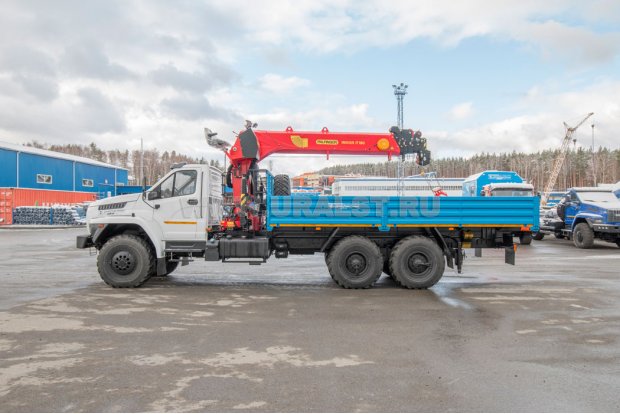 Автомобиль бортовой с КМУ ИТ-180 (тросовый) УСТ 5452У Урал NEXT 4320-72Е5