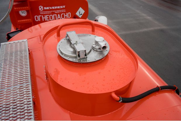 Заливная горловина