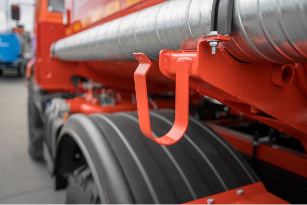 Кронштейн для раздаточного рукава