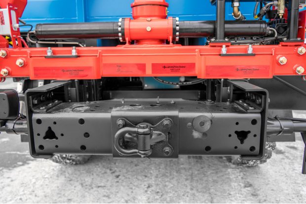 Буксировочная петля