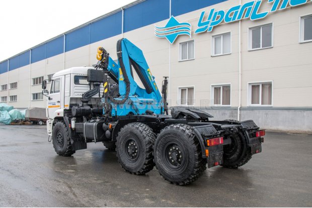 Седельный тягач с КМУ ИМ-150 УСТ 5453 Камаз 43118