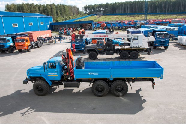 Автомобиль бортовой Урал 4320-60М с КМУ Palfinger PK-15500