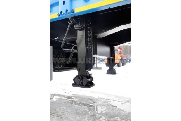 Опорное устройство полуприцепа