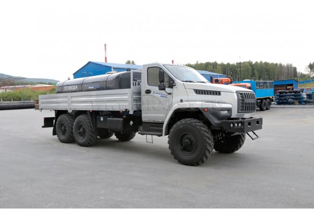Автомобиль-контейнеровоз бортовой Урал NEXT 4320-6951-74