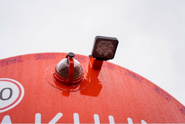 Смотровое окно емкости и фара-прожектор