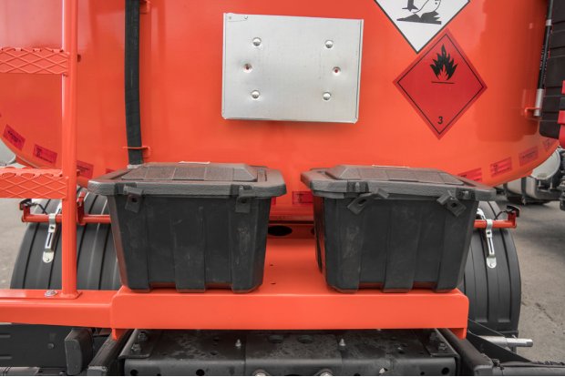 Ящики для песка и кошмы