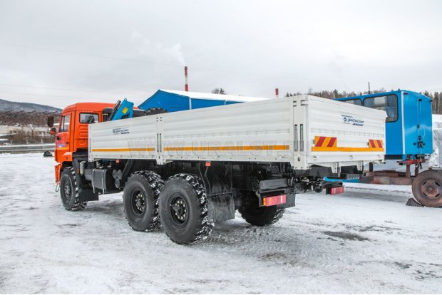Бортовой Камаз 43118-46 с КМУ ИМ-20