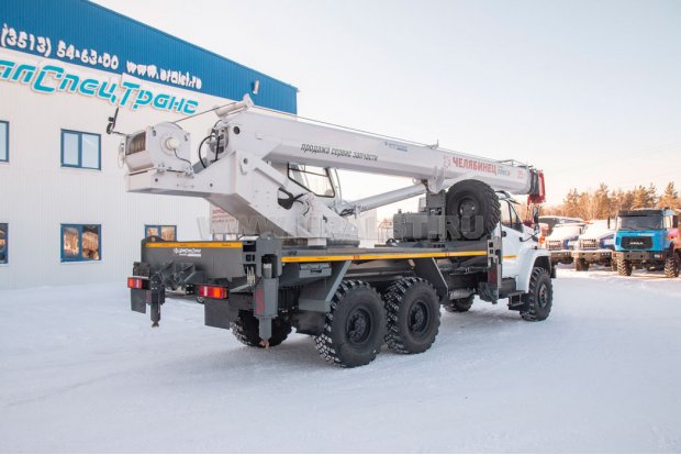 Автокран Челябинец КС-55732