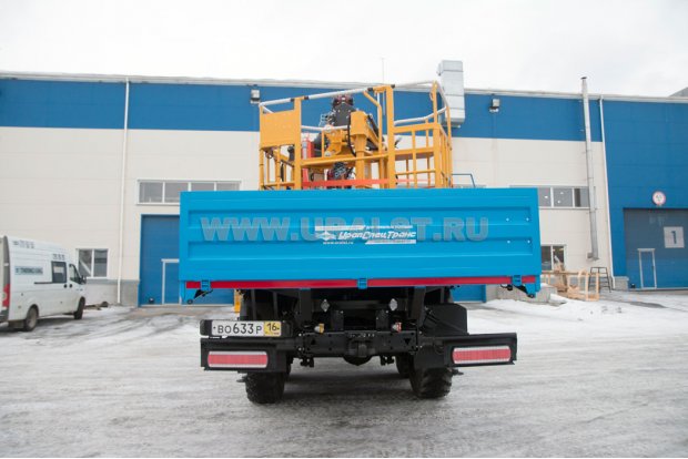 Автомобиль бортовой Камаз 43118-50 с КМУ ИТ-200