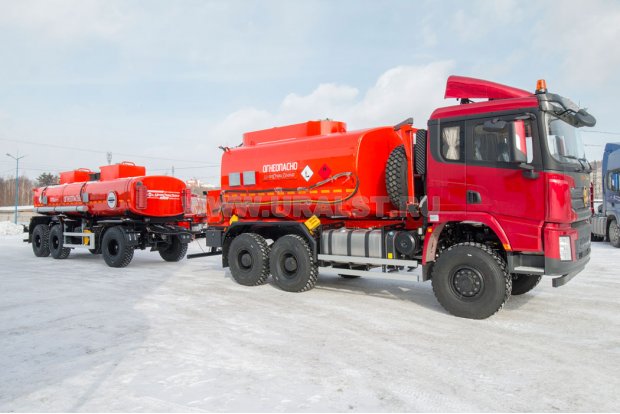 Автопоезд АТЗ-17-2 УСТ 5453, SHACMAN (ШАКМАН) SX32586T385 6х6, 315/80R22,5 и ПЦ 17-34-2