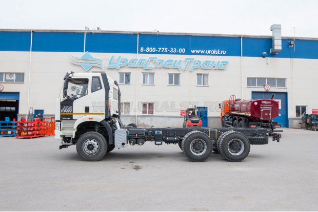 Шасси FAW CA3250 6х4, 390л.с., база 3800