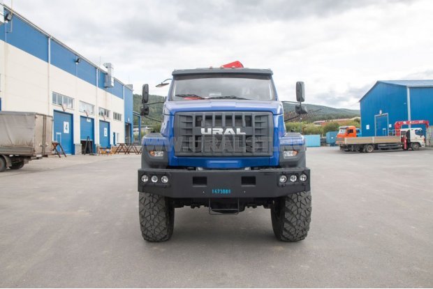 Седельный тягач с КМУ ИМ-150N УСТ 5453 Урал 5557-72 NEXT