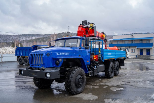 Бортовой автомобиль с КМУ ИТ-150 (тросовый) УСТ 5453 Урал 4320-1951-60