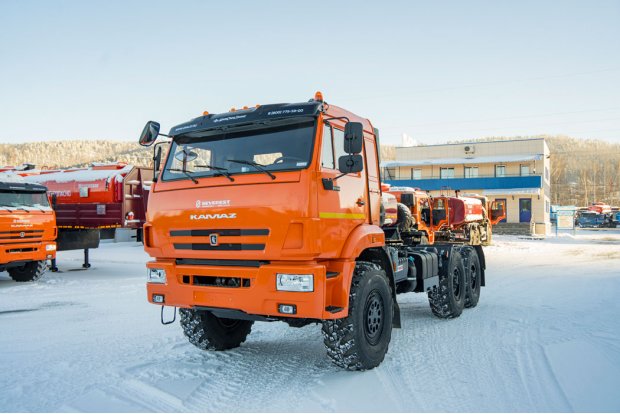 Седельный тягач УСТ 5453 Камаз 43118 сп.м., доработка ДОПОГ, гидрофикация