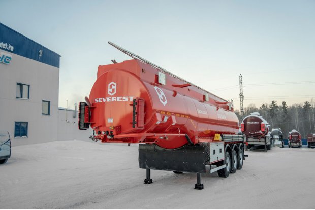 Бензовоз безрамный для вездеходов ППЦ 28К-32-3 (колымбак)