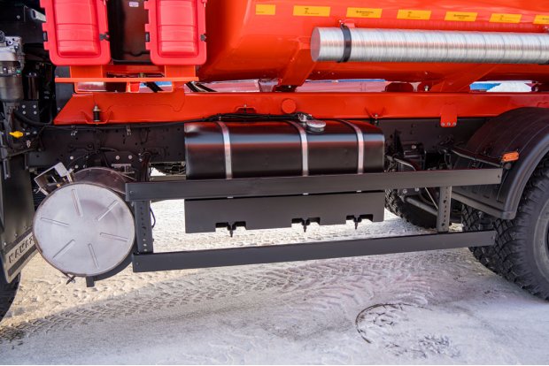 Боковая защита