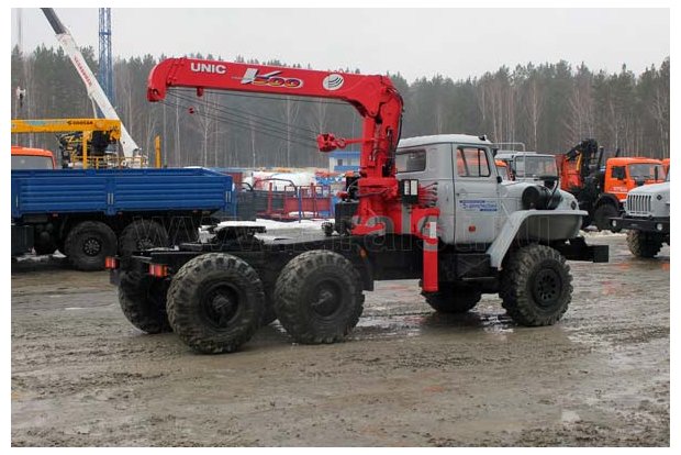 Седельный тягач с КМУ UNIC 503 УСТ 5453 Урал 44202-60Е5