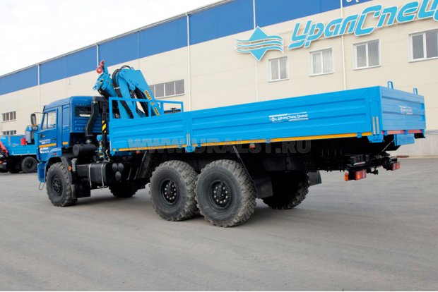 Автомобиль бортовой Камаз 43118 (Cummins) с краном-манипулятором ИМ-180