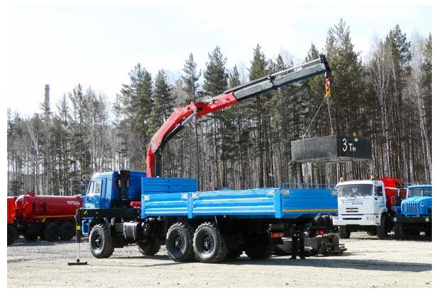 Бортовой автомобиль с КМУ Palfinger PK-23500А