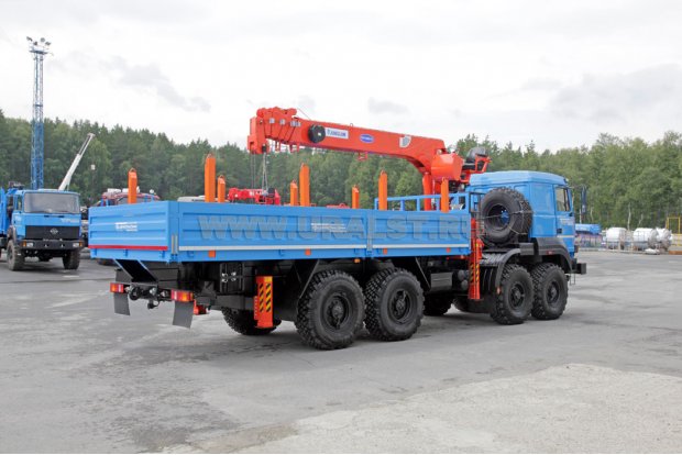 Автомобиль бортовой Урал 532362-70 с краном-манипулятором KANGLIM KS-1256G-II
