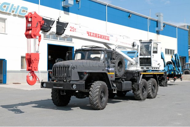 Автокран КС 45721 25 тн "Челябинец" Урал 4320