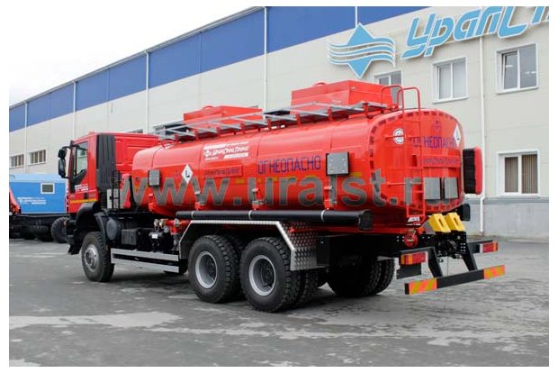 Автоцистерна АЦ-18 IVECO TRAKKER AD380T42WH