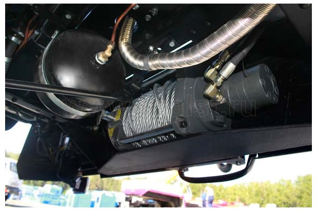 Лебедка Dragon Winch 18000 HD HIDRA на автомобиле Камаз