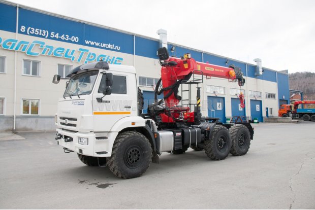 Тягач Камаз 43118 с КМУ ИТ-150