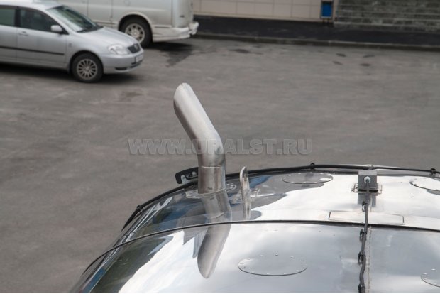 Вывод трубы выхлопной системы