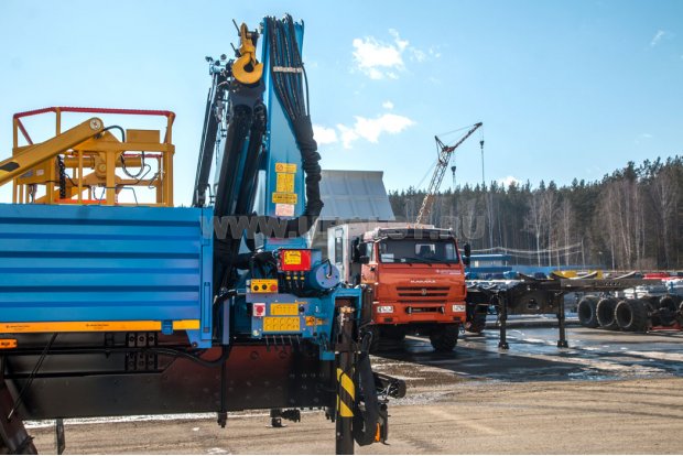 АРОК с КМУ ИМ-150N УСТ Камаз 43118-50