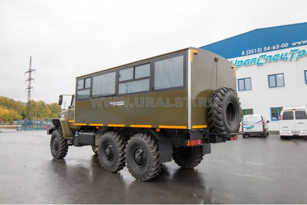 Автобус вахтовый Урал 32551-0013-61Е5
