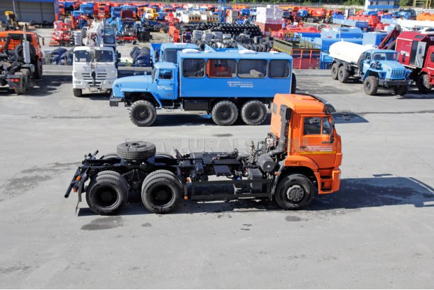 Тягач Камаз 6520-К4