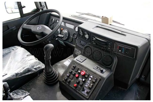Кабина седельного тягача Урал 44202-3511-82МА11