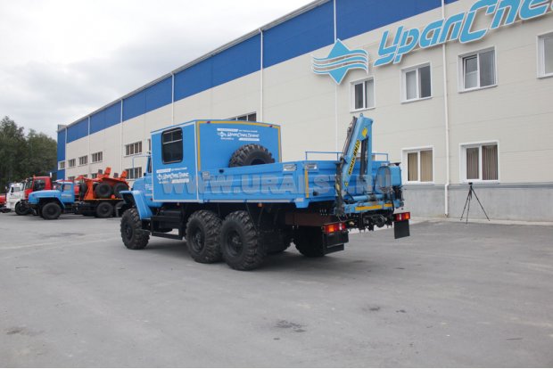 Фургон Урал Грузопассажирский автомобиль (ГПА) с КМУ ИМ-20