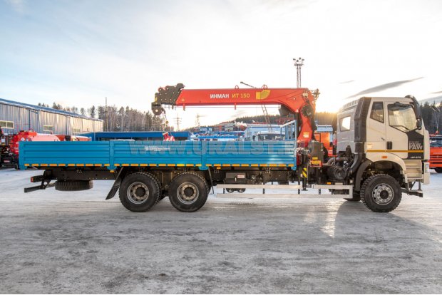  Автомобиль бортовой с КМУ ИТ-150 (тросовый) УСТ 5453 FAW 3250 (6х4)