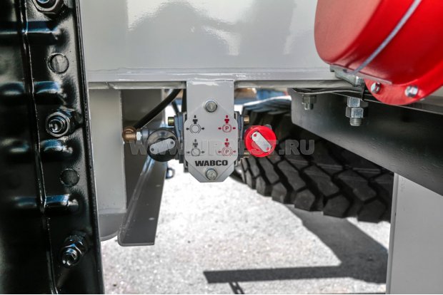 Пневмоуправление стояночным тормозом Wabco