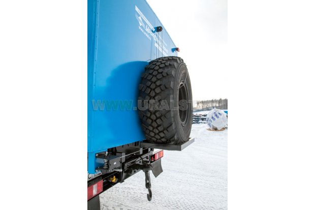 Автобус вахтовый 20+2 УСТ 54535 Урал NEXT 4320-6951-74 багажный отсек