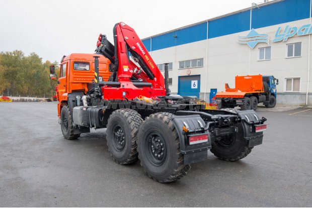 Седельный тягач с КМУ ИМ-150N УСТ 5453 Камаз 43118