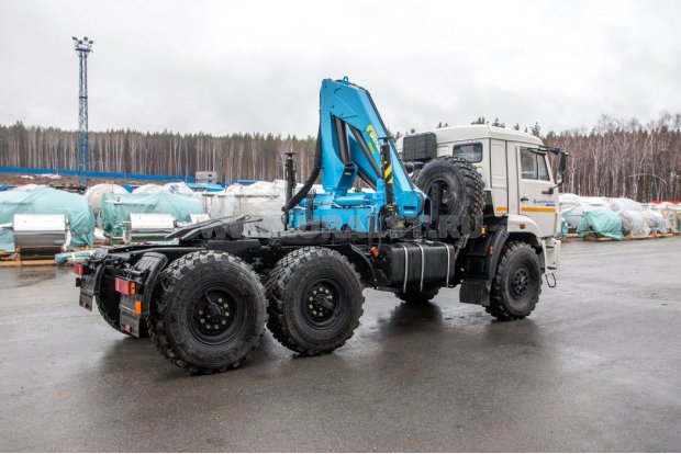 Тягач Камаз 43118-46 с КМУ ИМ-150
