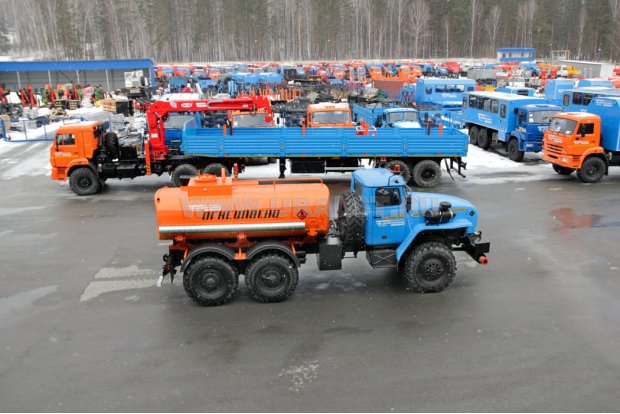 Урал АТЗ-7,5