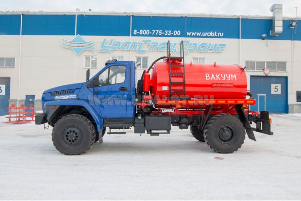 Автоцистерна вакуумная МВ-4,5Т Урал 43206-72 NEXT