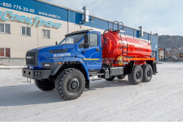 Вакуумная машина МВ-10 КО УСТ 5453 Урал NEXT 4320-6951-72 ревизионный люк