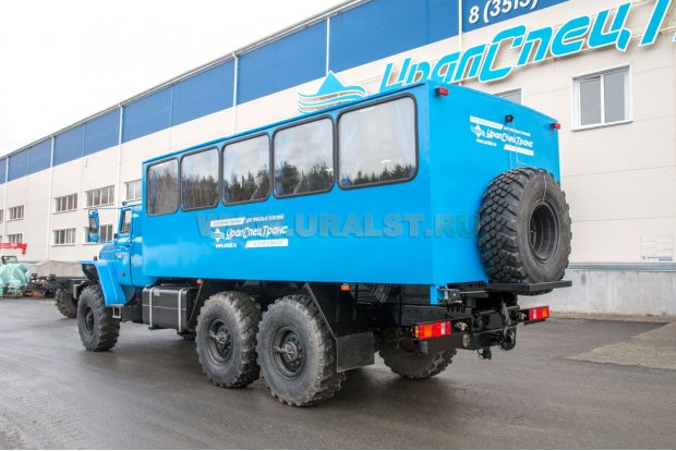 Автобус вахтовый Урал 4320