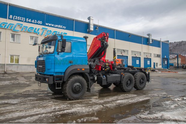 Седельный тягач с КМУ ИМ 320-04 Урал 44202-3511-82Е5