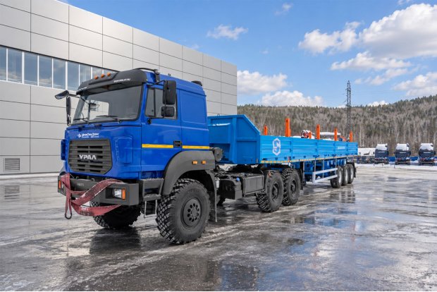 Полуприцеп контейнеровоз ППК 40-32-12КБ УСТ 9465 ССУ 1500