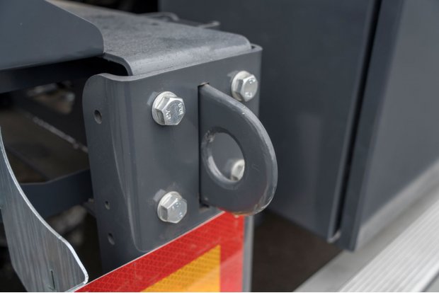 Буксировочная петля