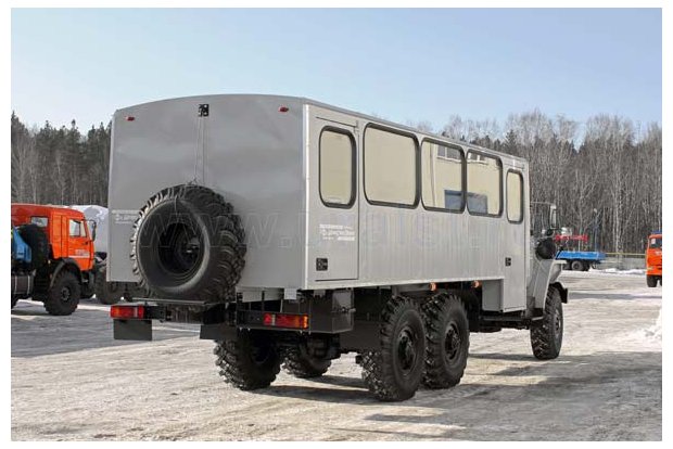 Вахтовый автобус Урал