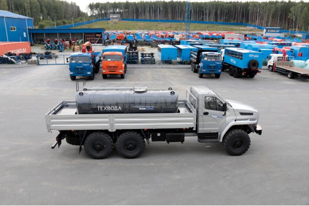 Автомобиль-контейнеровоз бортовой Урал NEXT 4320-6951-74