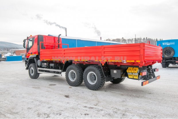 Контейнеровоз IVECO-AMT TRAKKER AT380T45W (навесное оборудование)